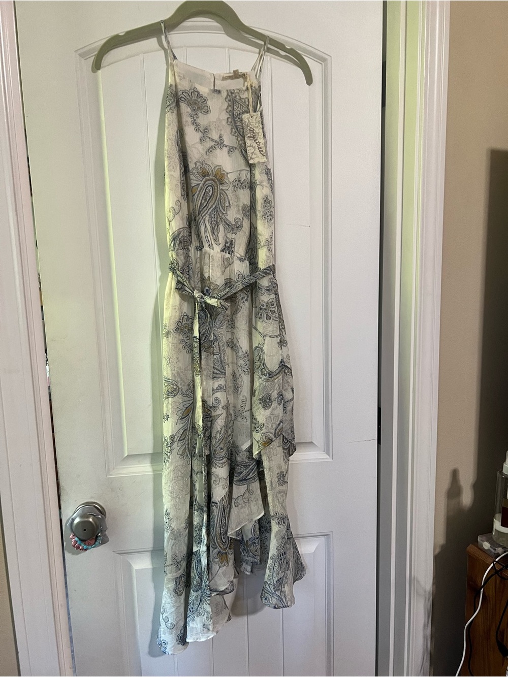Mystree Cream and Gray Paisley Asymmetrical High-Low Dress